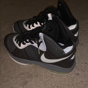 Lebron Cool Grey 8s Basketball Shoe